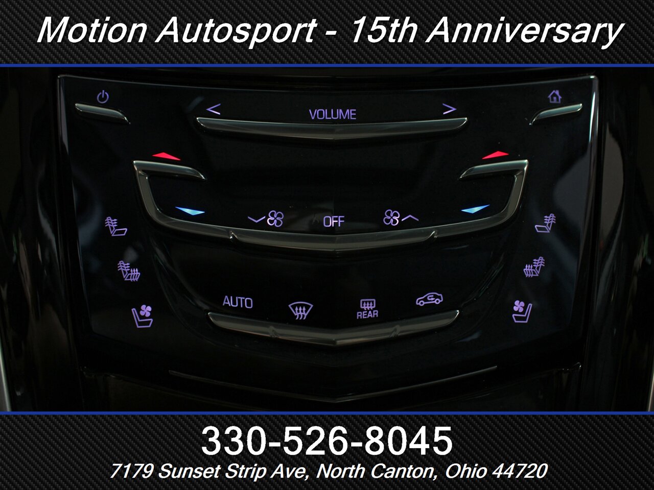 2019 Cadillac Escalade Luxury  Moon Roof Navigation 4X4 - Photo 16 - North Canton, OH 44720