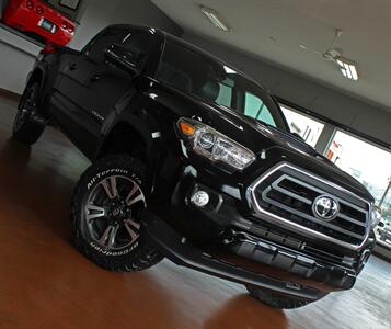 2018 Toyota Tacoma TRD Sport  Moon Roof Navigation 4X4 - Photo 51 - North Canton, OH 44720