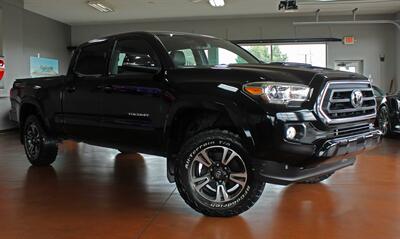 2018 Toyota Tacoma TRD Sport  Moon Roof Navigation 4X4 - Photo 2 - North Canton, OH 44720