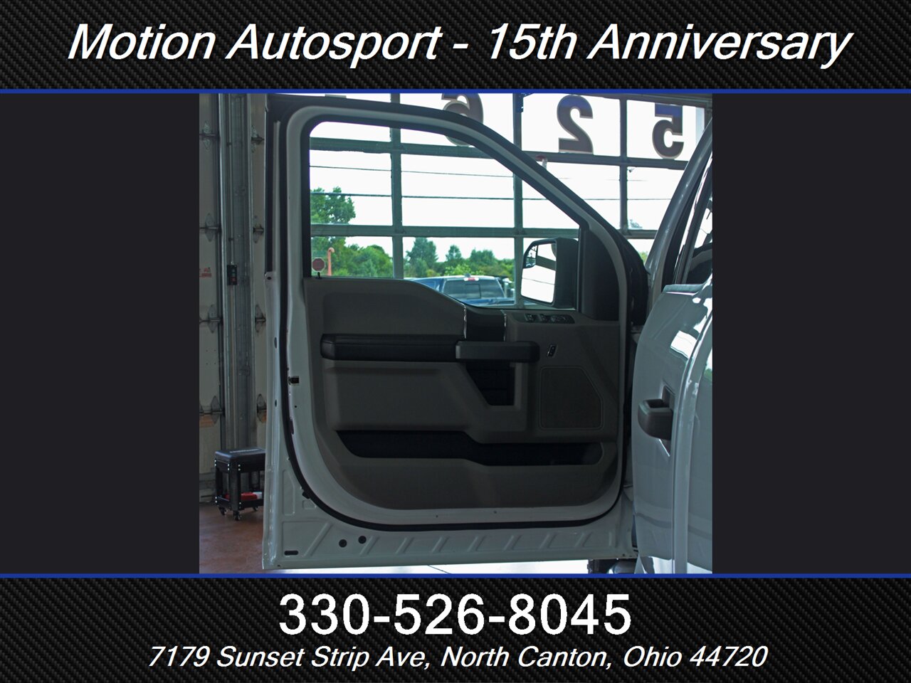 2017 Ford F-150 XLT Custom Lift 4X4   - Photo 15 - North Canton, OH 44720