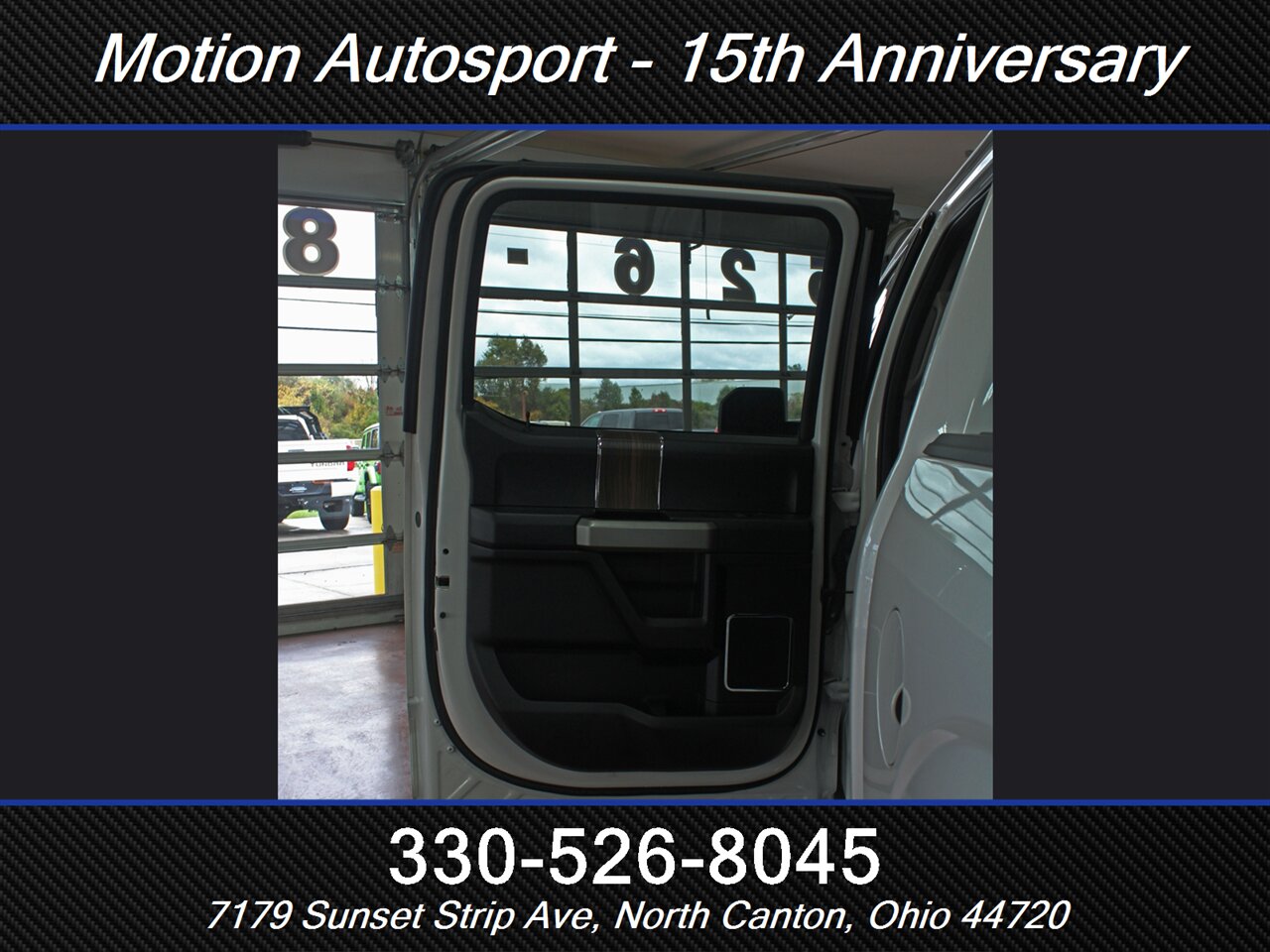 2017 Ford F-150 Lariat Pano Roof Custom Lift 4X4 - Photo 43 - North Canton, OH 44720