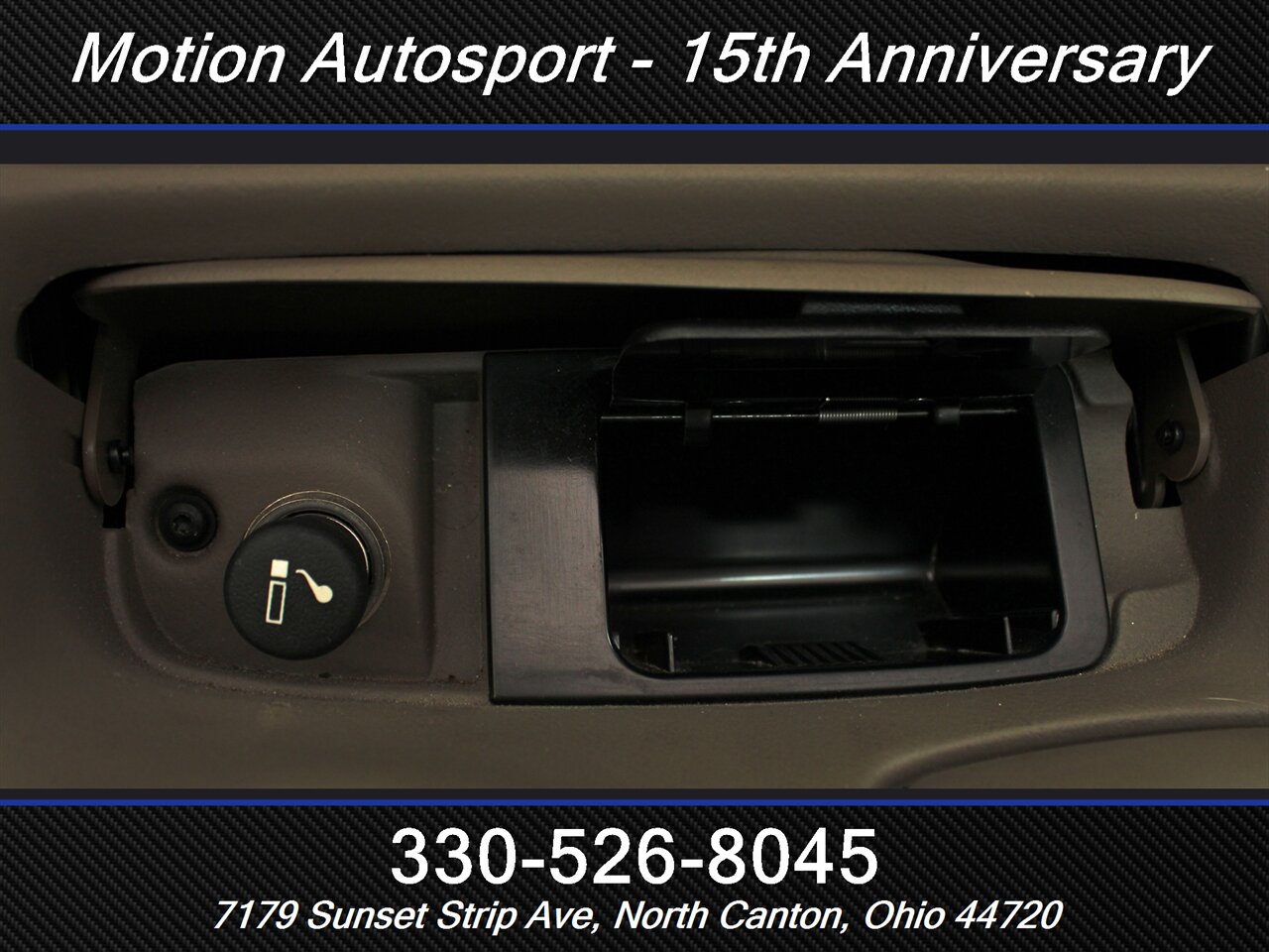 2004 Chevrolet Corvette Commemorative Edition - Photo 27 - North Canton, OH 44720