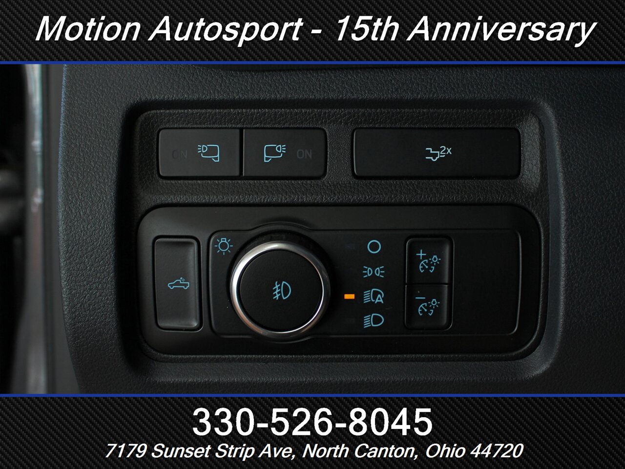 2023 Ford F-250 Super Duty Lariat  Panoramic Roof Custom Lift 4X4 - Photo 16 - North Canton, OH 44720