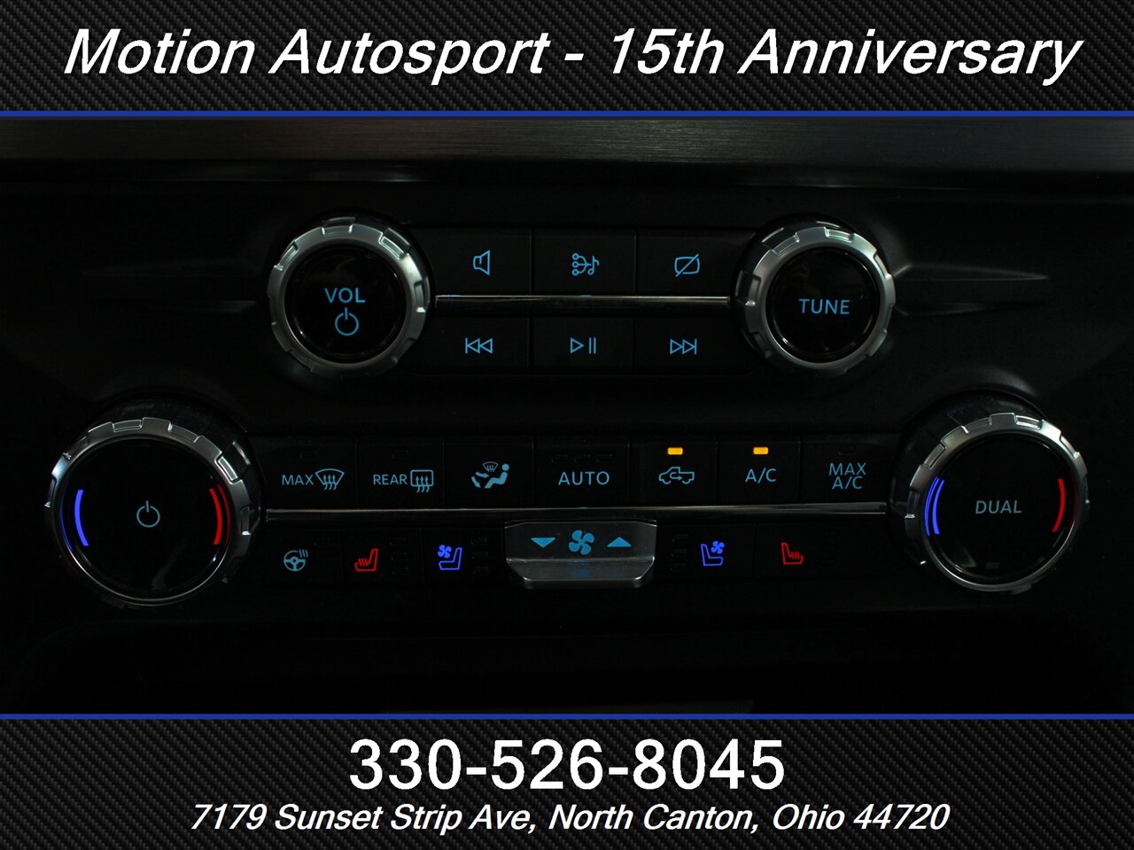 2023 Ford F-250 Super Duty Lariat  Panoramic Roof Custom Lift 4X4 - Photo 24 - North Canton, OH 44720
