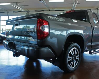 2020 Toyota Tundra SR5  TRD Sport 4X4 - Photo 10 - North Canton, OH 44720