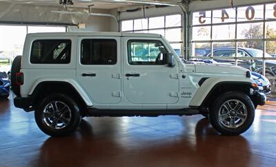 2021 Jeep Wrangler Unlimited Sahara  Hard Top 4X4 - Photo 13 - North Canton, OH 44720