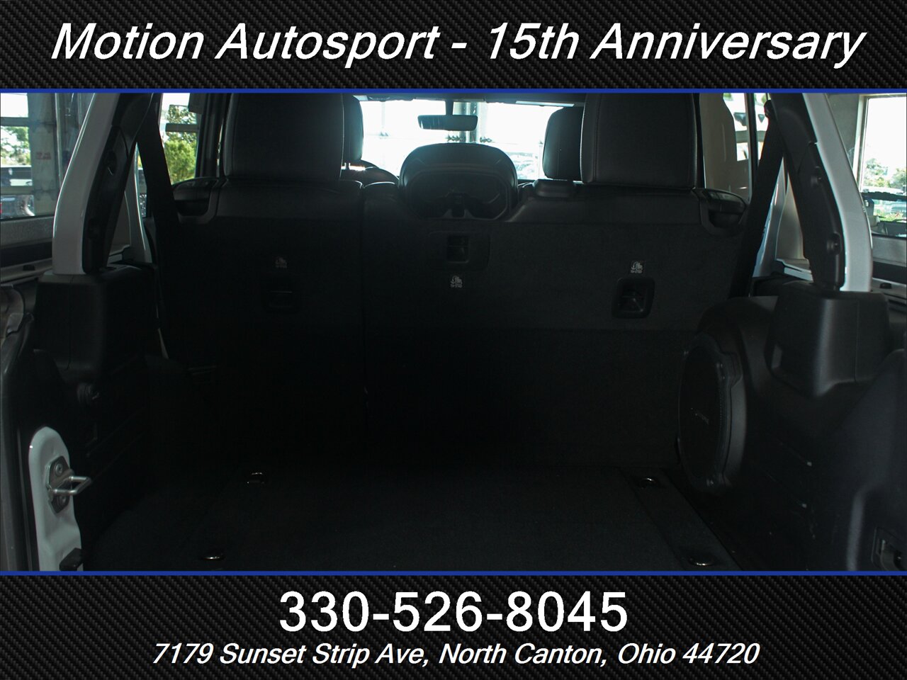 2022 Jeep Wrangler Unlimited Sahara Altitude  4X4 - Photo 10 - North Canton, OH 44720