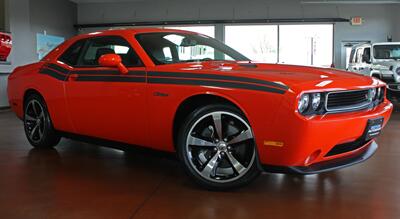 2013 Dodge Challenger R/T Classic   - Photo 2 - North Canton, OH 44720