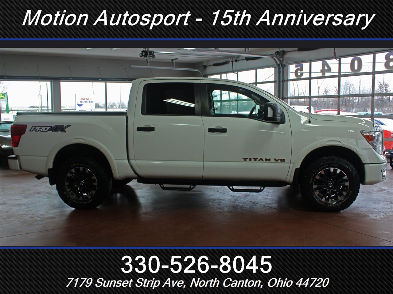 2019 Nissan Titan PRO-4X 4X4 - Photo 12 - North Canton, OH 44720