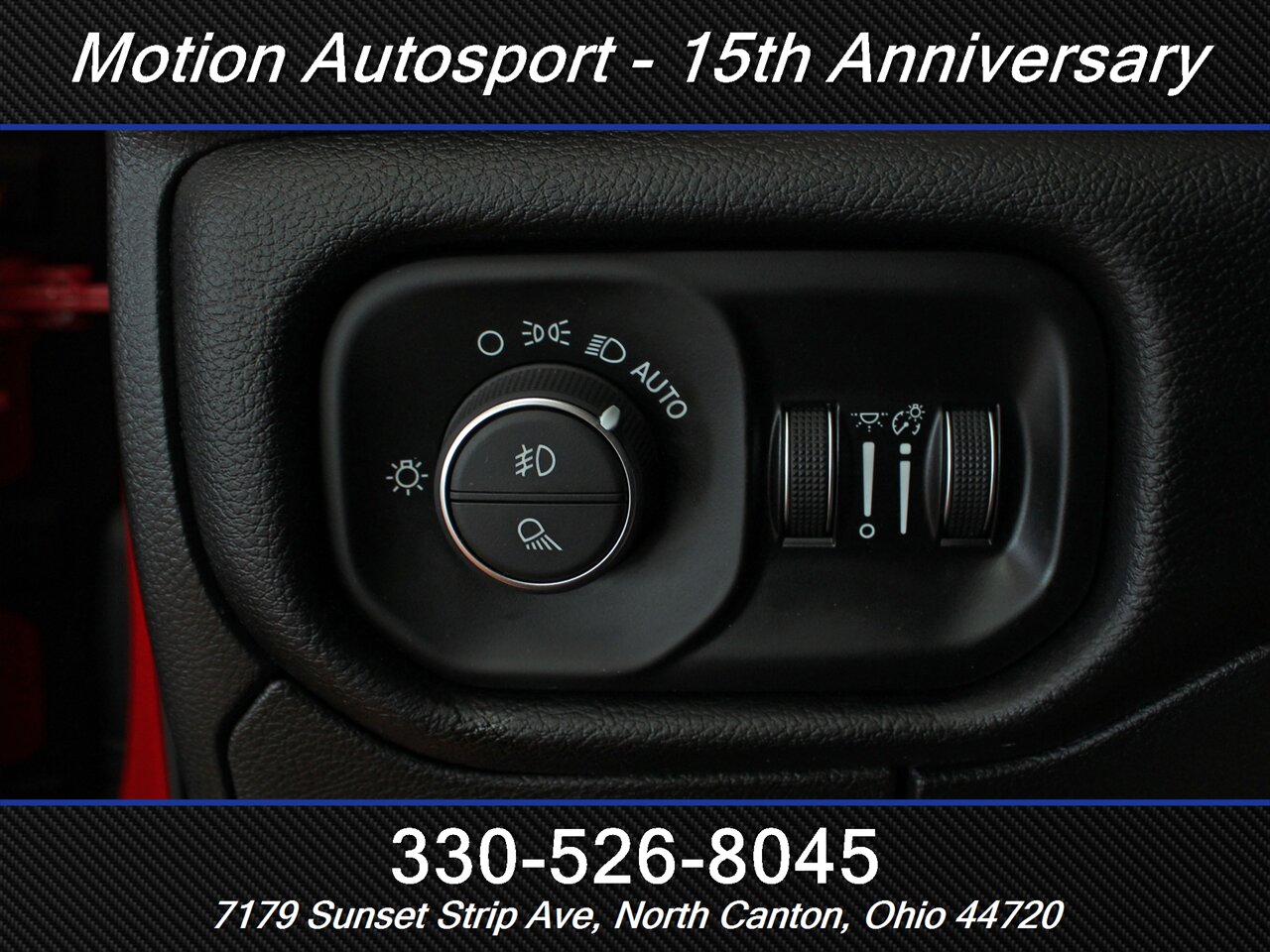 2019 RAM 1500 Sport  Panoramic Roof 4X4 - Photo 16 - North Canton, OH 44720