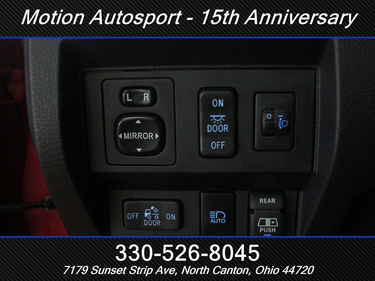 2018 Toyota Tundra SR5  TRD Off Road 4X4 - Photo 16 - North Canton, OH 44720