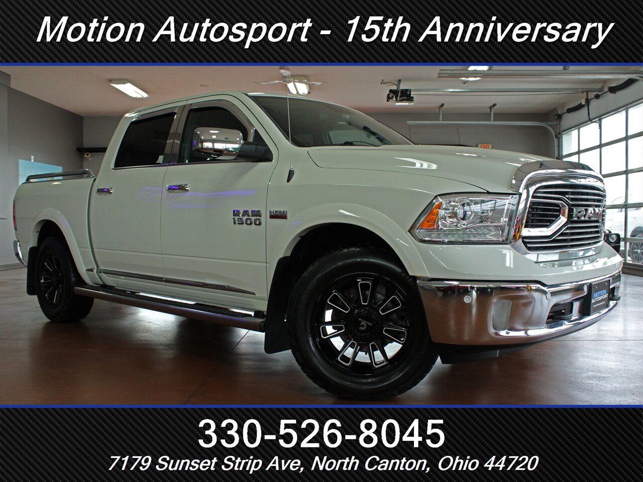 2017 RAM 1500 Laramie Limited Moonroof 4X4 4X4 - Photo 2 - North Canton, OH 44720