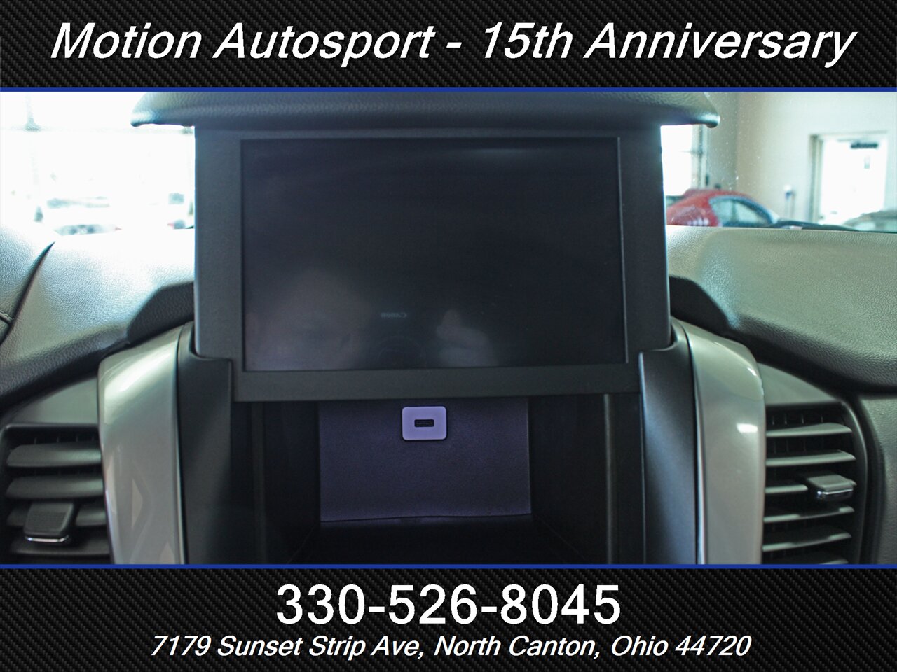 2018 Chevrolet Tahoe Premier  Moon Roof Navigation 4X4 - Photo 27 - North Canton, OH 44720