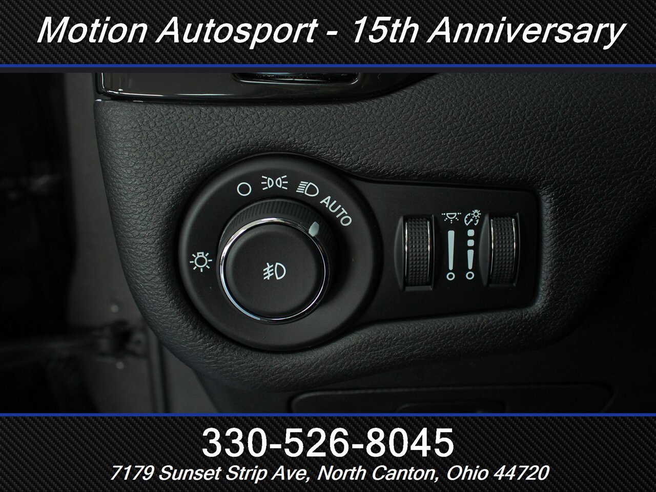 2019 Jeep Cherokee Altitude 4X4 - Photo 12 - North Canton, OH 44720