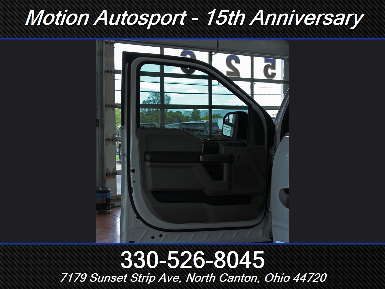 2017 Ford F-150 XLT Custom Lift 4X4 - Photo 14 - North Canton, OH 44720