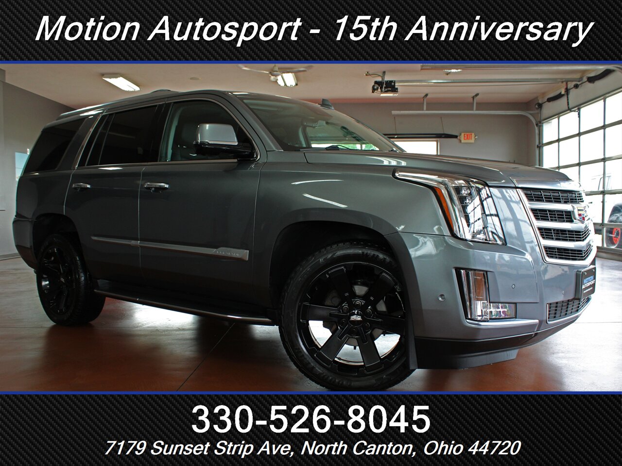 2020 Cadillac Escalade Luxury  Moon Roof Navigation 4X4 - Photo 2 - North Canton, OH 44720