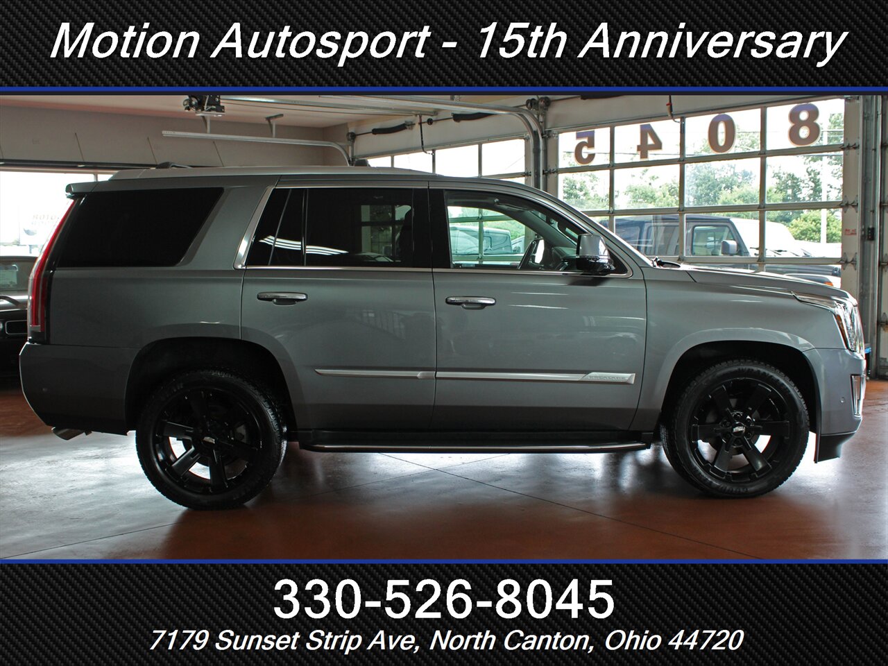 2020 Cadillac Escalade Luxury  Moon Roof Navigation 4X4 - Photo 8 - North Canton, OH 44720