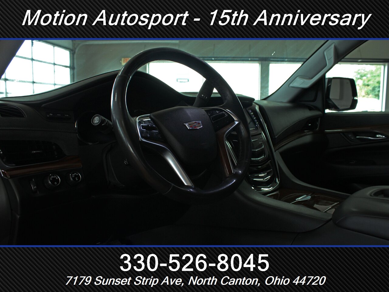 2020 Cadillac Escalade Luxury  Moon Roof Navigation 4X4 - Photo 11 - North Canton, OH 44720