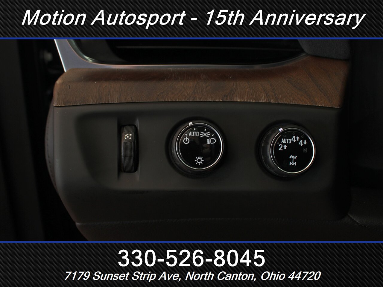 2018 Cadillac Escalade Luxury Moon Roof Navigation 4X4 - Photo 16 - North Canton, OH 44720