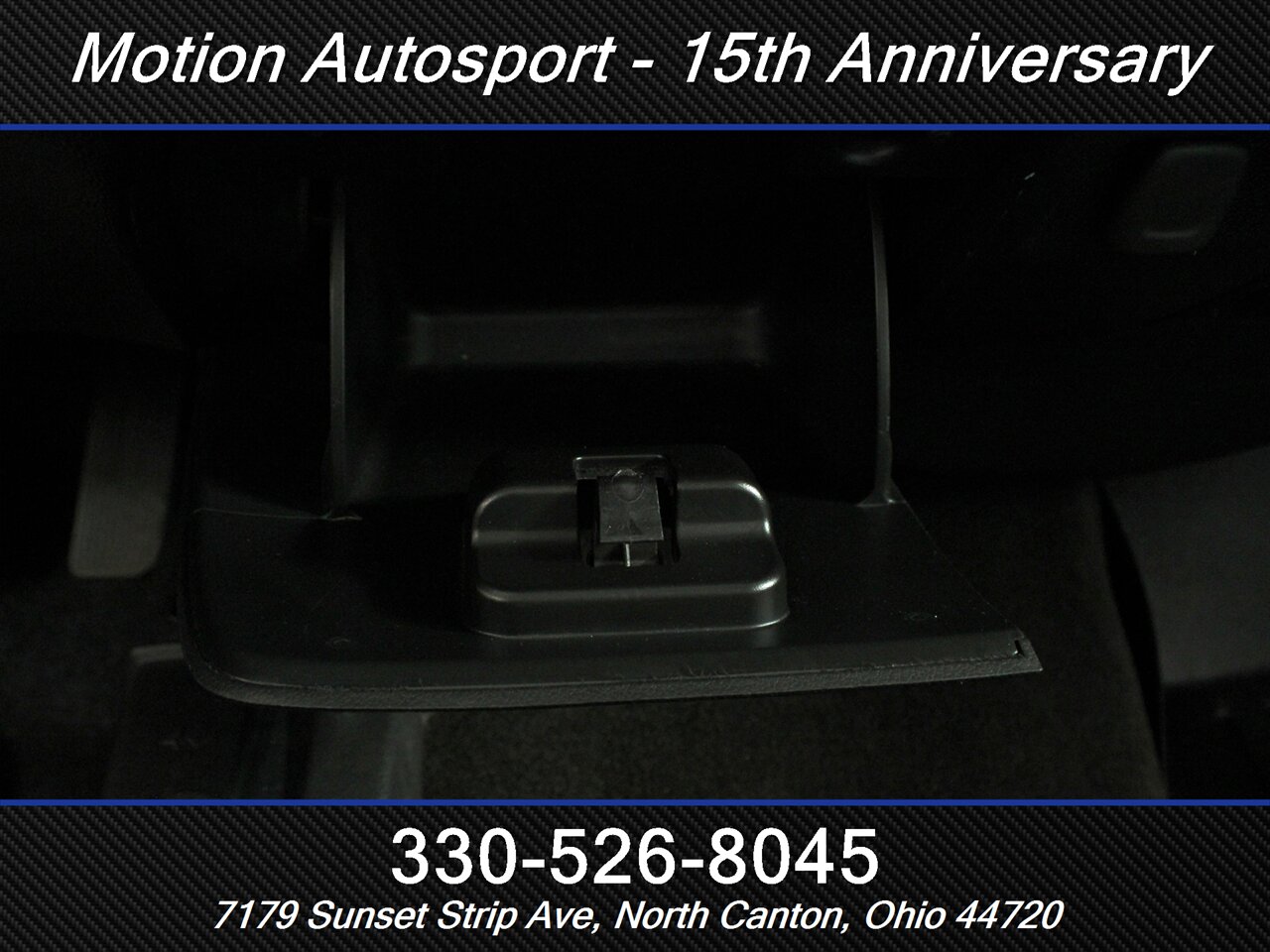 2017 Chevrolet Silverado 1500 Custom  4X4 - Photo 20 - North Canton, OH 44720