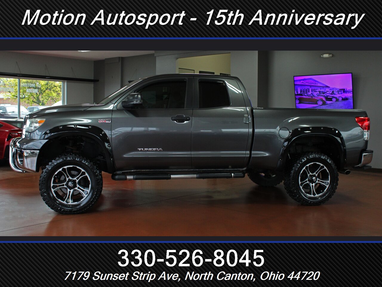 2013 Toyota Tundra SR5  Custom Lift 4X4 - Photo 7 - North Canton, OH 44720