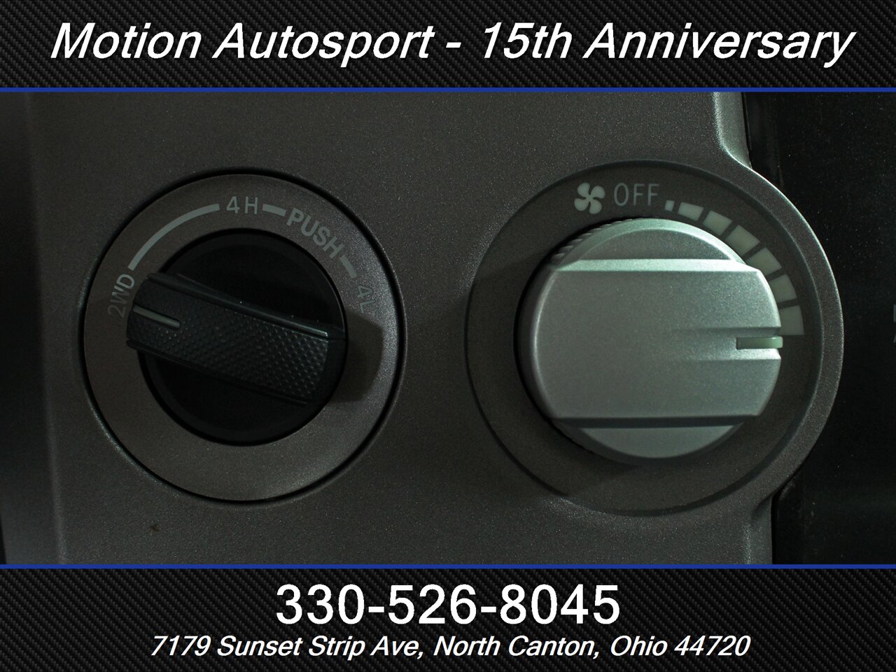 2013 Toyota Tundra SR5  Custom Lift 4X4 - Photo 18 - North Canton, OH 44720