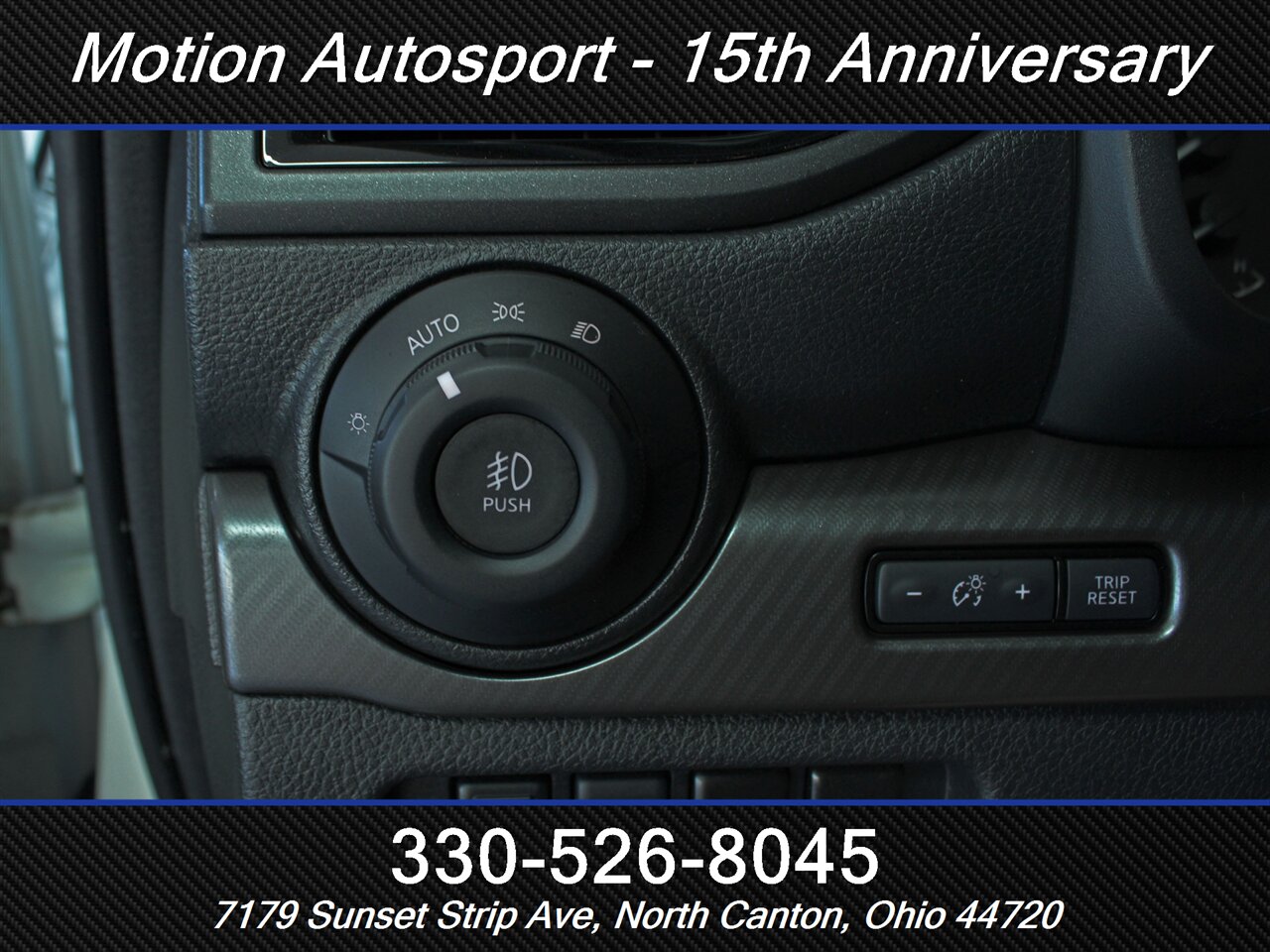 2020 Nissan Titan PRO-4X  Panoramic Roof 4X4 - Photo 13 - North Canton, OH 44720