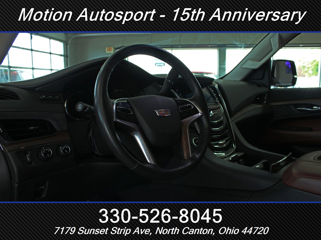 2017 Cadillac Escalade Premium Luxury  Moon Roof Navigation 4X4 - Photo 15 - North Canton, OH 44720