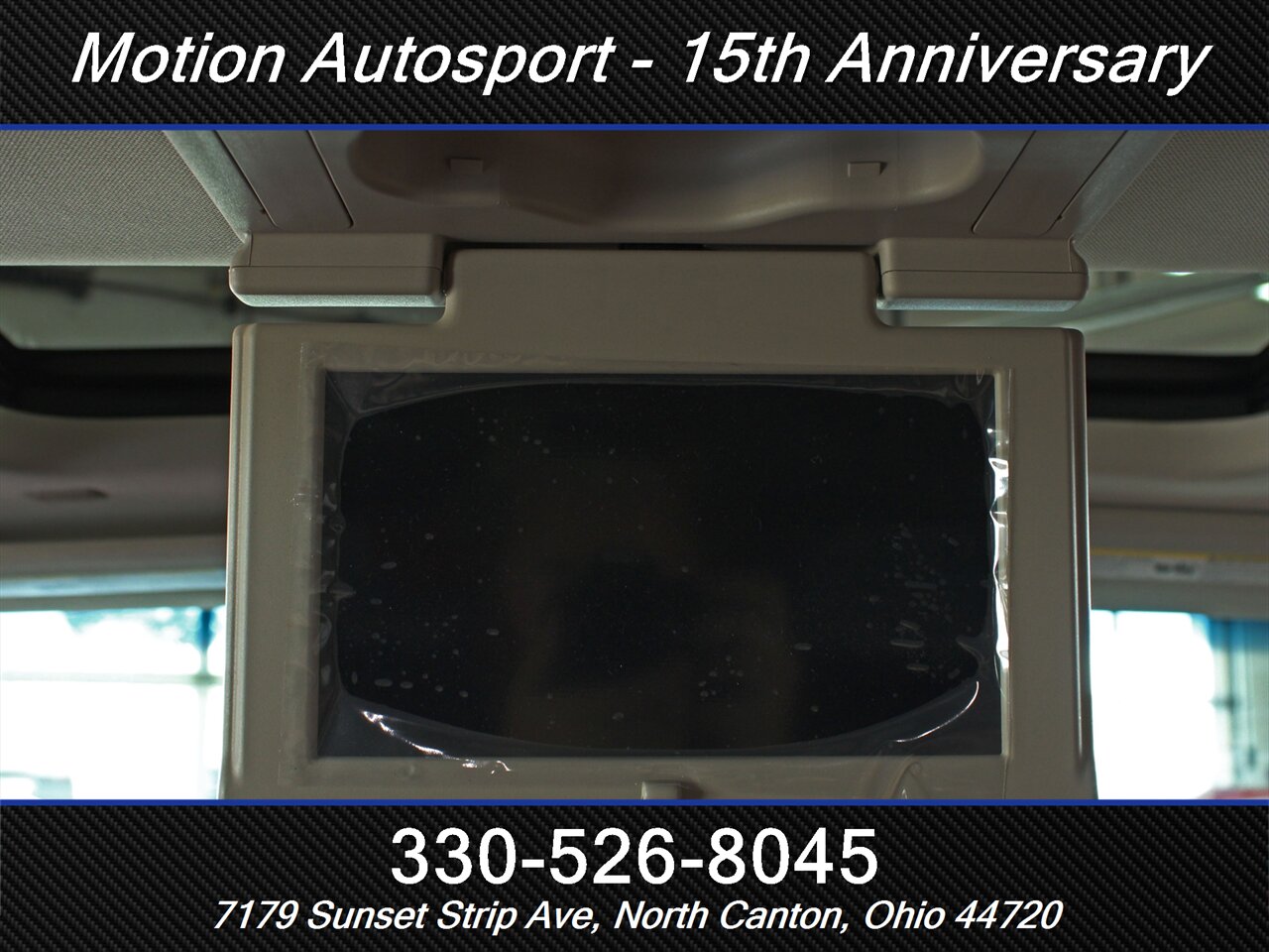 2017 Cadillac Escalade Premium Luxury  Moon Roof Navigation 4X4 - Photo 42 - North Canton, OH 44720