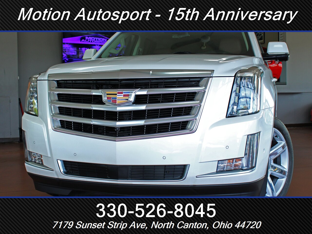 2017 Cadillac Escalade Premium Luxury  Moon Roof Navigation 4X4 - Photo 57 - North Canton, OH 44720