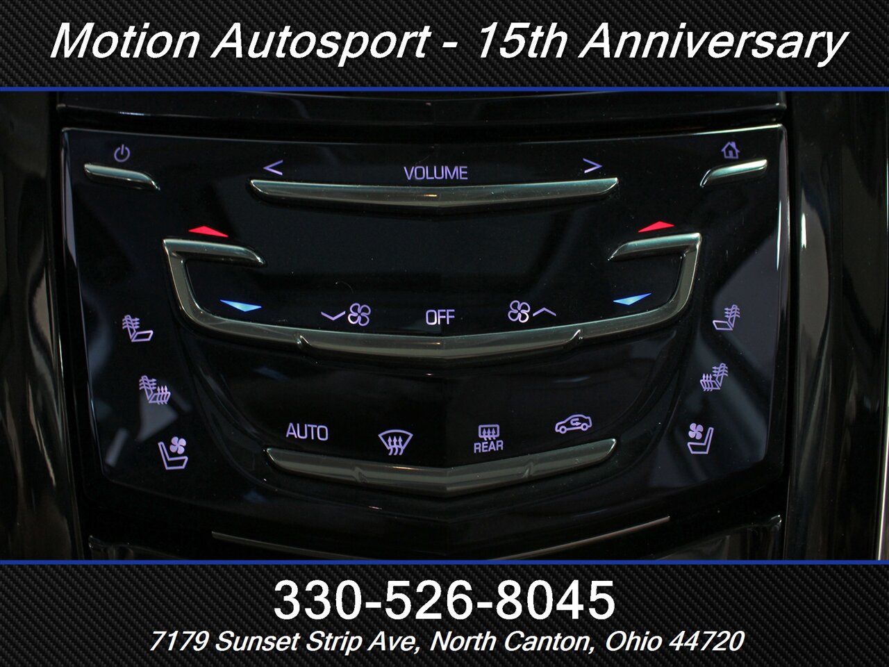 2017 Cadillac Escalade Premium Luxury  Moon Roof Navigation 4X4 - Photo 21 - North Canton, OH 44720