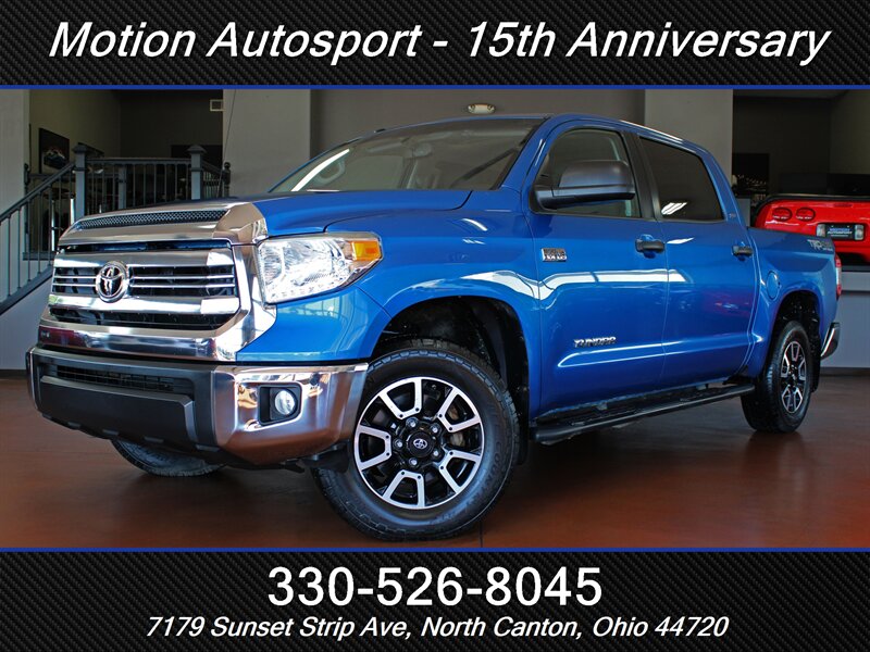 2017 Toyota Tundra SR5  Moon Roof TRD Off Road 4X4