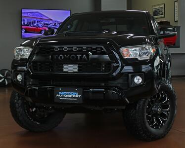 2019 Toyota Tacoma TRD Sport  Custom Lift 4X4 - Photo 52 - North Canton, OH 44720