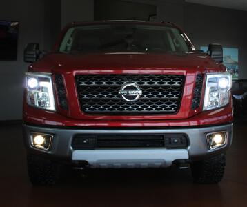 2016 Nissan Titan XD PRO-4X  4X4 - Photo 38 - North Canton, OH 44720