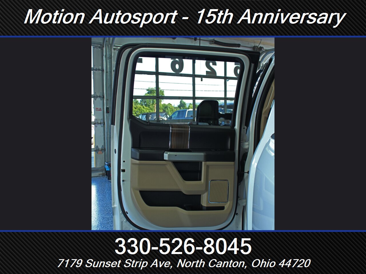 2016 Ford F-150 Lariat Moon Roof Navigation 4X4 - Photo 31 - North Canton, OH 44720