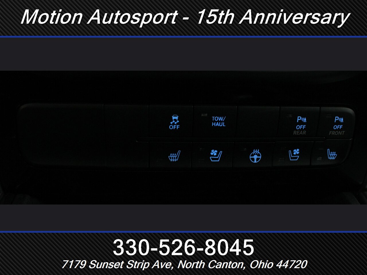 2015 RAM 1500 Sport Black Top Edition 4X4 - Photo 23 - North Canton, OH 44720