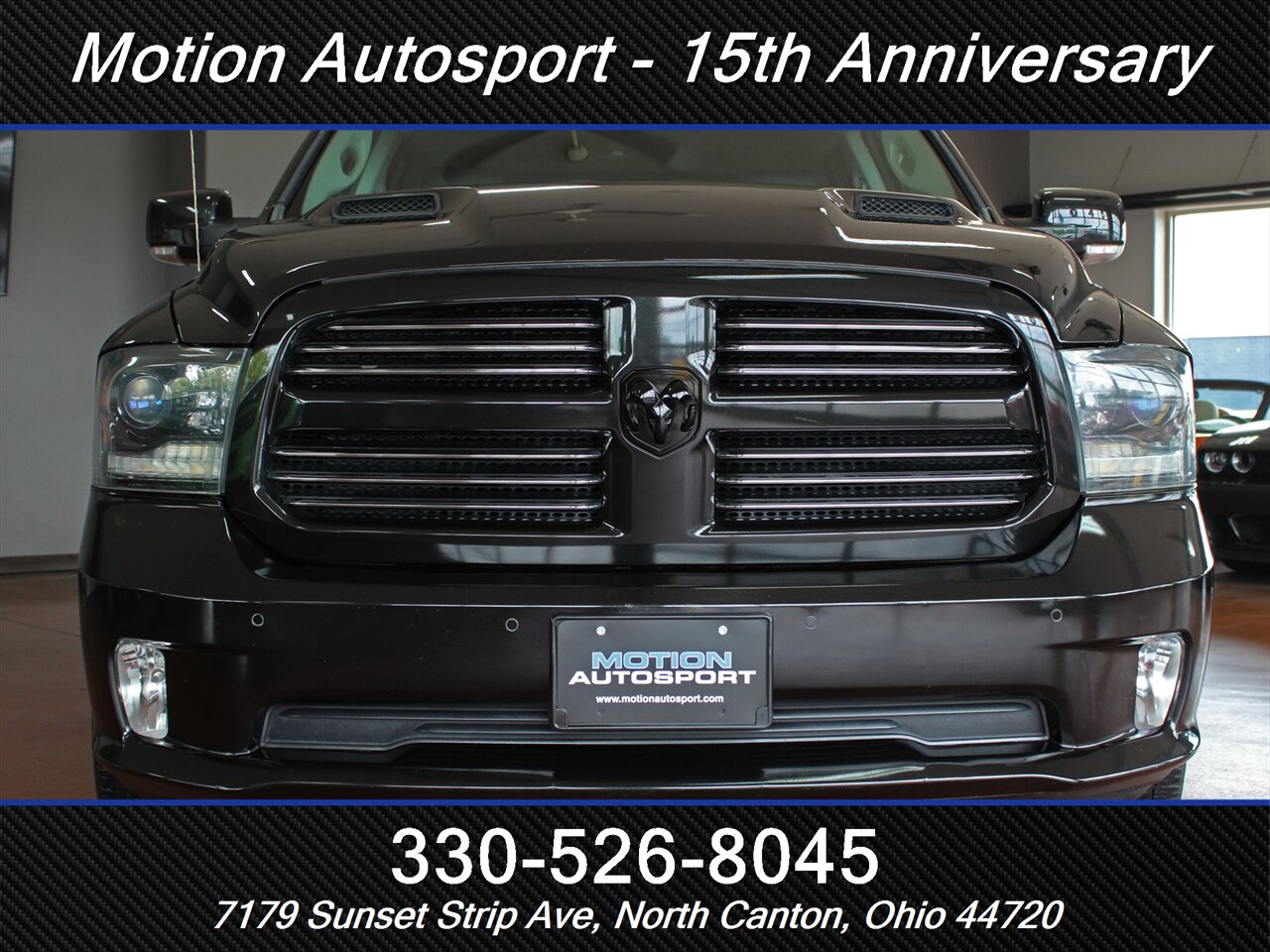 2015 RAM 1500 Sport Black Top Edition 4X4 - Photo 3 - North Canton, OH 44720