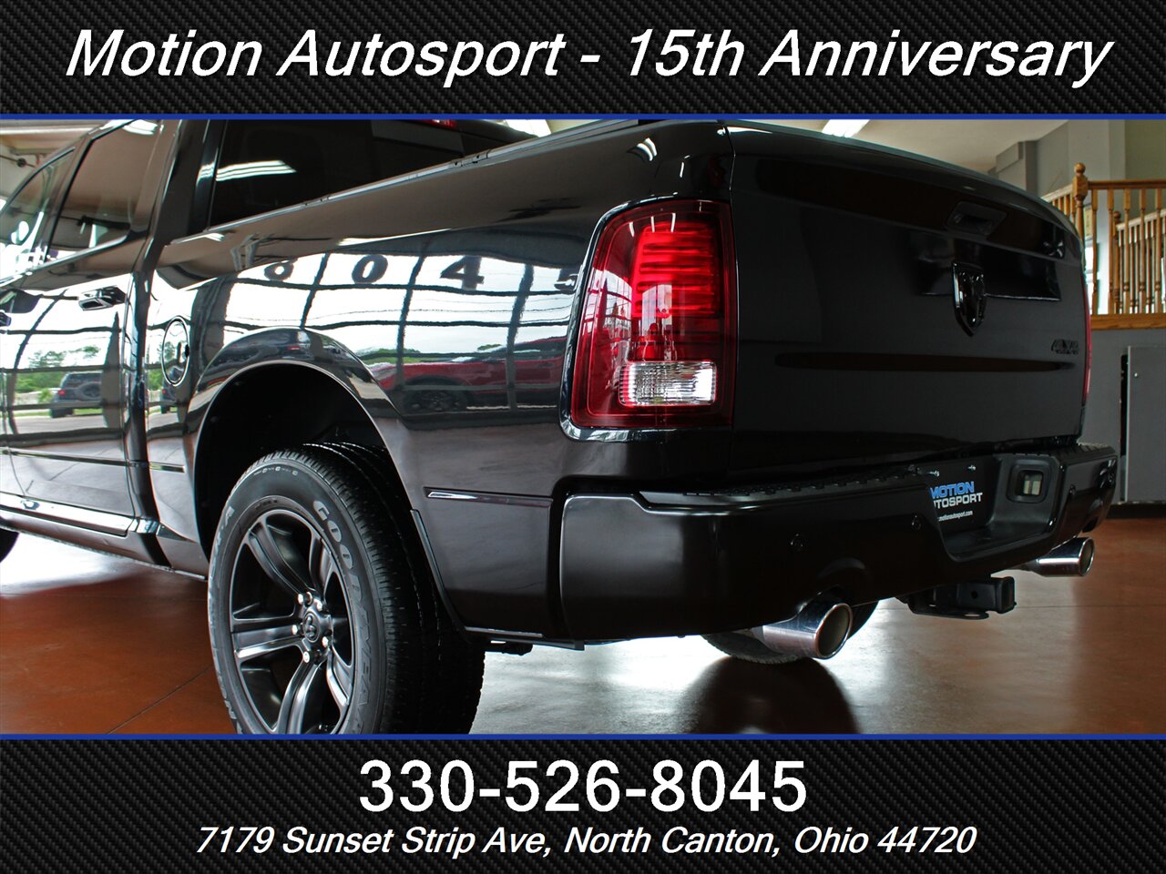 2015 RAM 1500 Sport Black Top Edition 4X4 - Photo 8 - North Canton, OH 44720