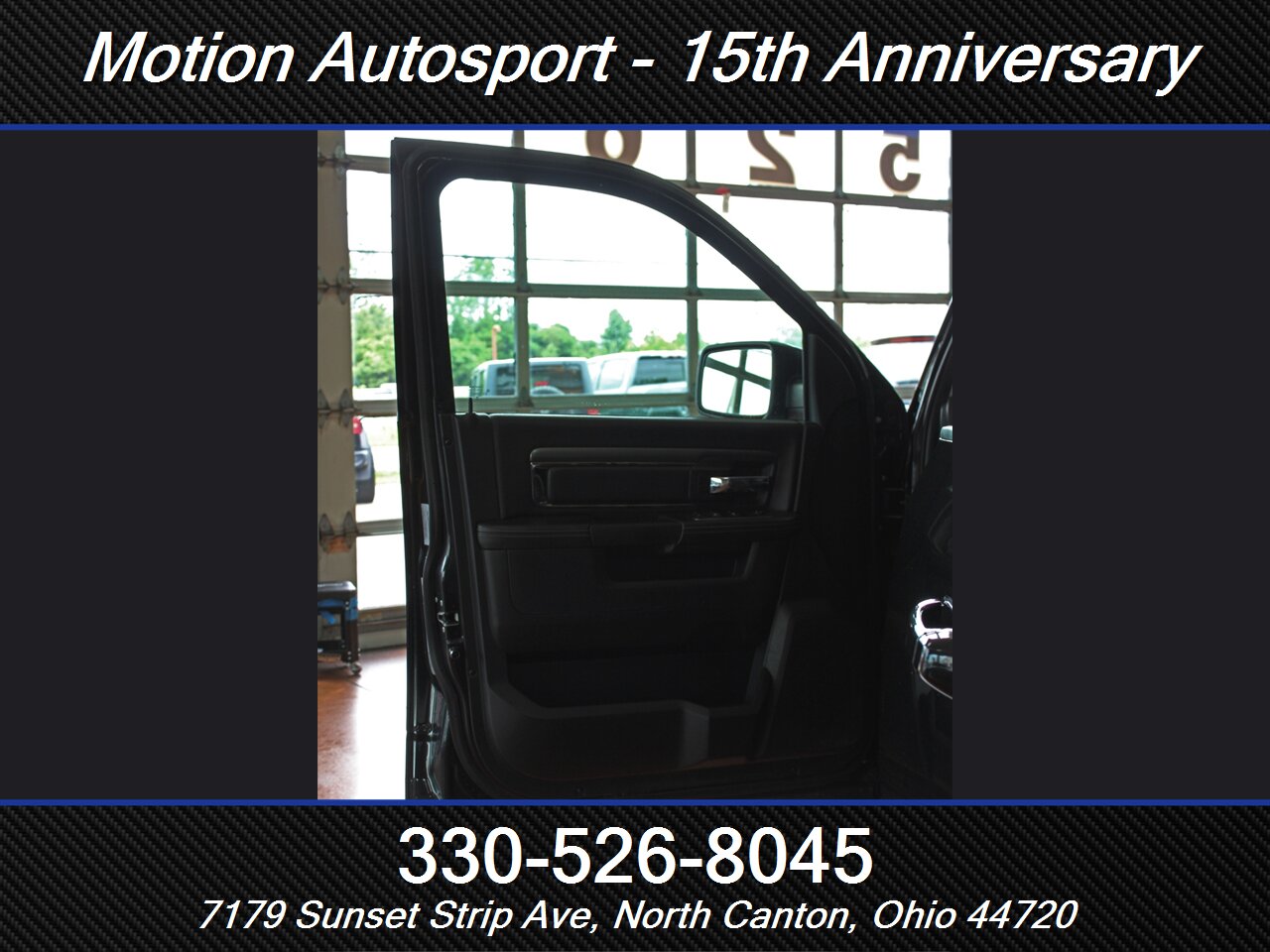 2015 RAM 1500 Sport Black Top Edition 4X4 - Photo 15 - North Canton, OH 44720