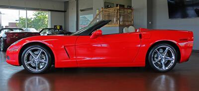 2011 Chevrolet Corvette 2LT   - Photo 6 - North Canton, OH 44720