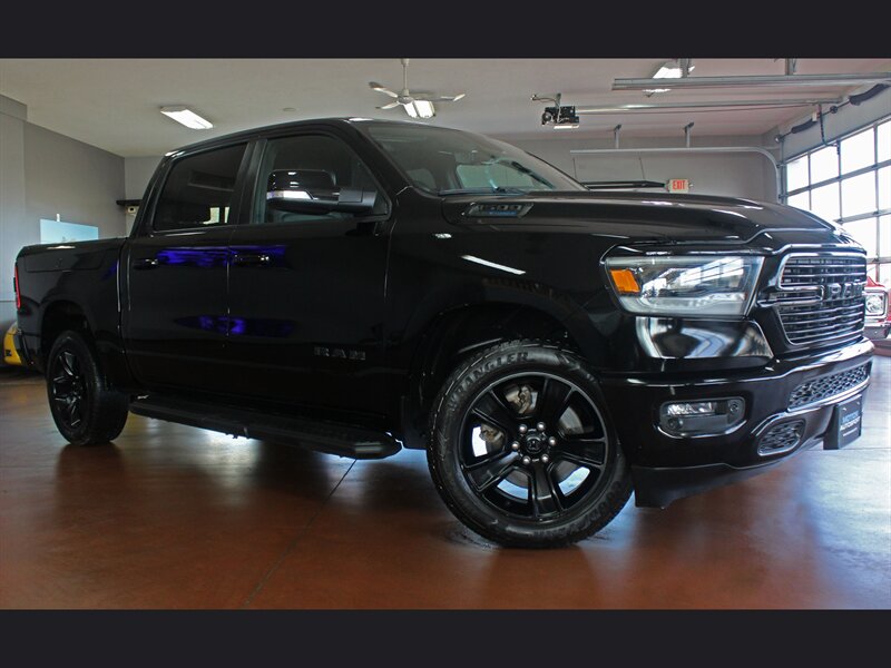 2021 RAM 1500 Big Horn Black Top Edition  Panoramic Roof Ram Box 4X4