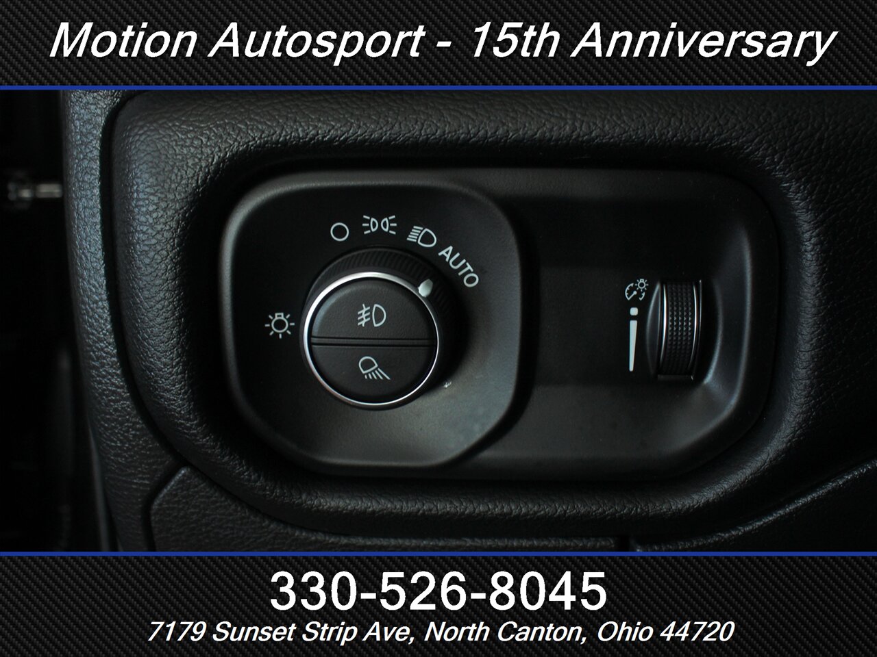 2021 RAM 1500 Big Horn Black Top Edition  Panoramic Roof Ram Box 4X4 - Photo 18 - North Canton, OH 44720
