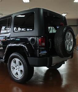 2012 Jeep Wrangler Unlimited Sahara  Hard Top 4X4 - Photo 6 - North Canton, OH 44720