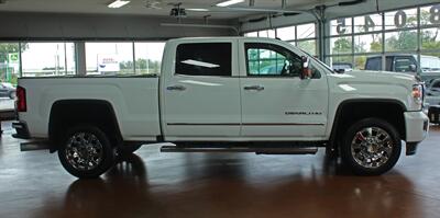 2016 GMC Sierra 2500 Denali  Moon Roof Navigation 4X4 - Photo 11 - North Canton, OH 44720