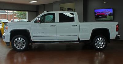 2016 GMC Sierra 2500 Denali  Moon Roof Navigation 4X4 - Photo 5 - North Canton, OH 44720