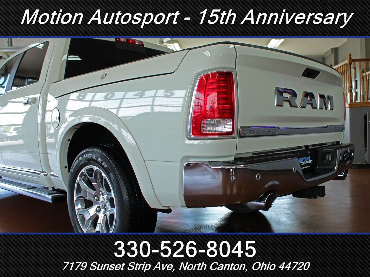 2017 RAM 1500 Laramie Limited  Moon Roof Navigation Ram Box 4X4 - Photo 9 - North Canton, OH 44720