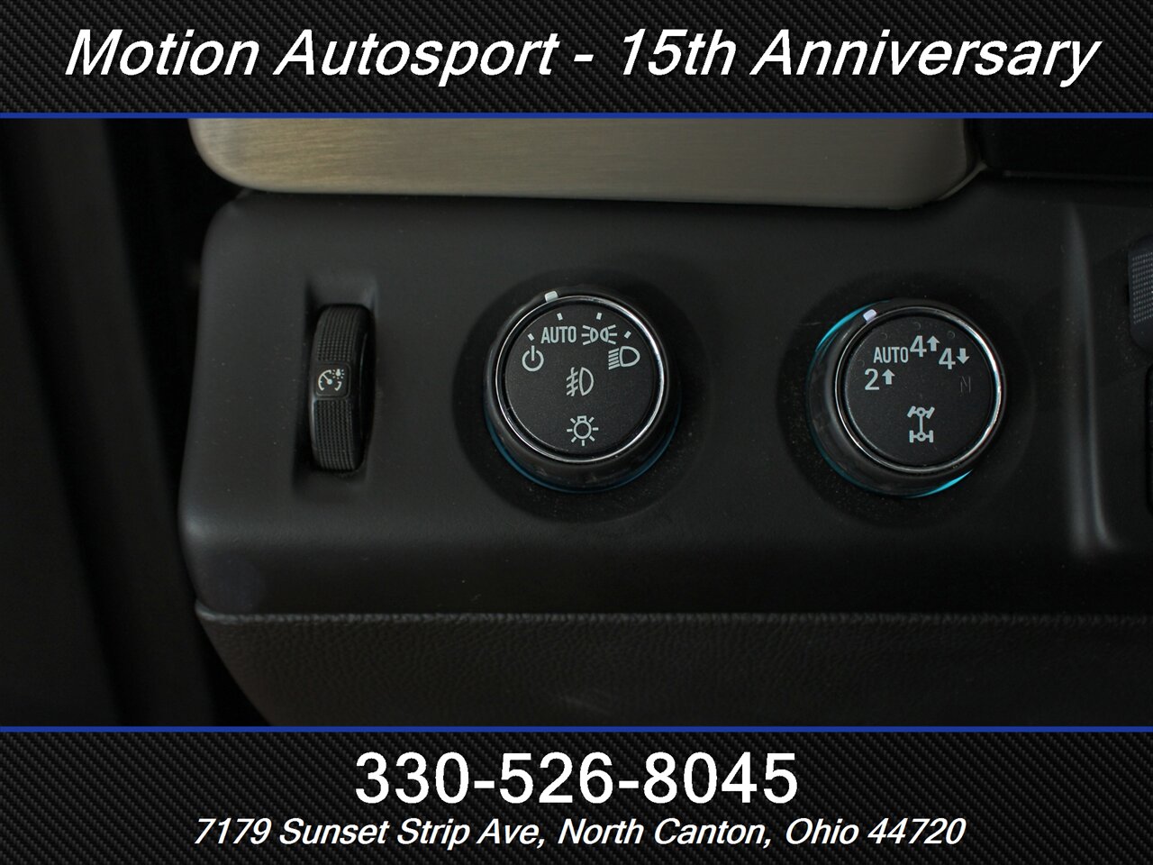 2018 GMC Yukon Denali  Moon Roof Navigation 4X4 - Photo 12 - North Canton, OH 44720