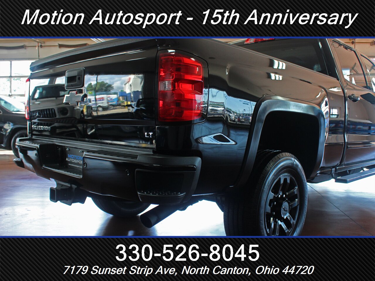 2017 Chevrolet Silverado 2500 LT Z71 Midnight Edition  4X4 - Photo 11 - North Canton, OH 44720