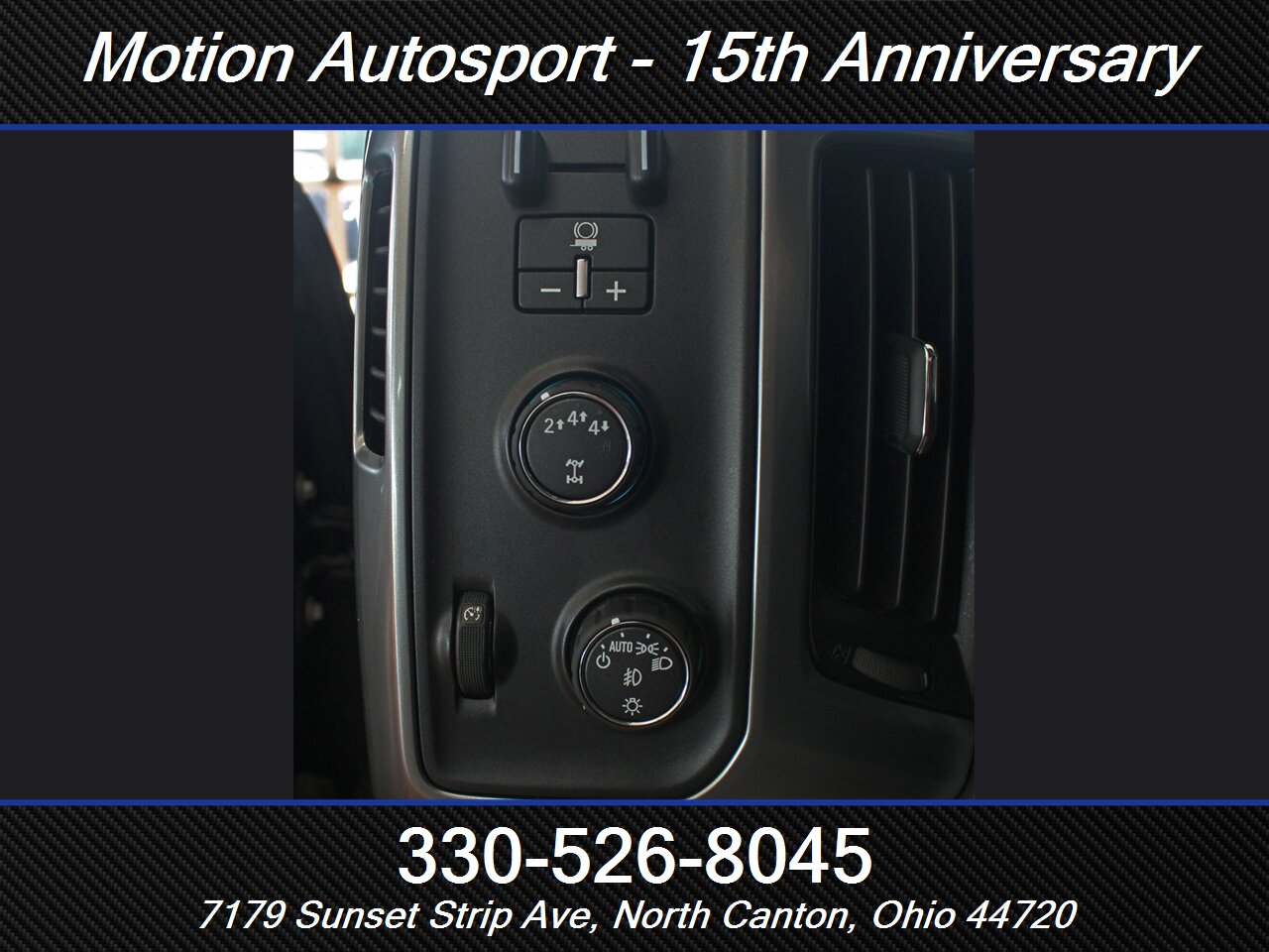 2017 Chevrolet Silverado 2500 LT Z71 Midnight Edition  4X4 - Photo 16 - North Canton, OH 44720