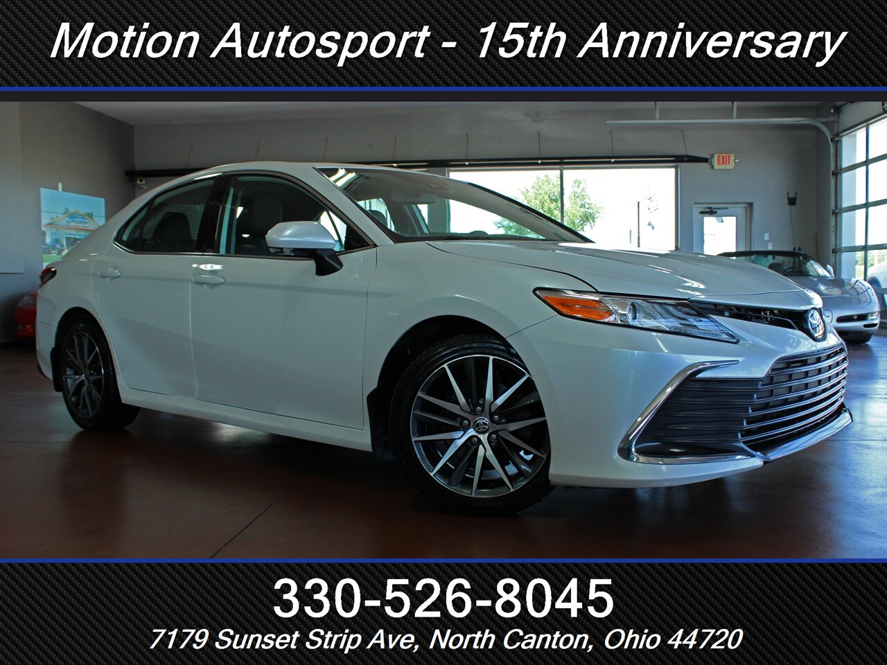 2022 Toyota Camry XLE AWD   - Photo 2 - North Canton, OH 44720